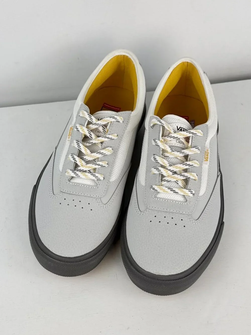 Men's 9 - VANS Skate Curren Caples Grey Yellow Shoes - 500714